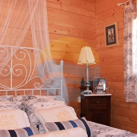 Carmeta - Casa Rural De Madera Con Jardin, Piscina Privada Y Barbacoa - Deltavacaciones Holiday home