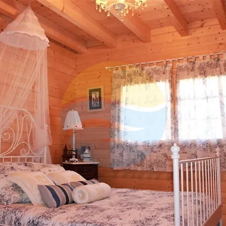 Holiday home Carmeta - Casa Rural De Madera Con Jardin, Piscina Privada Y Barbacoa - Deltavacaciones