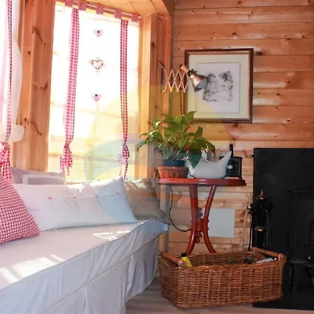 Carmeta - Casa Rural De Madera Con Jardin, Piscina Privada Y Barbacoa - Deltavacaciones L'Eucaliptus